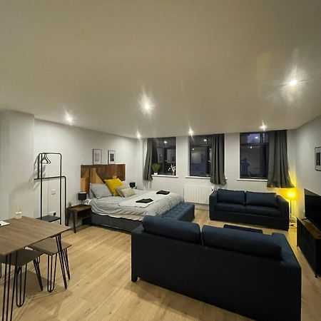 Market Haven Deluxe Studios Town Centre With Netflix, Business & Leisure Travellers Northampton Zewnętrze zdjęcie