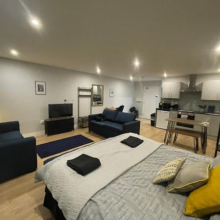 Market Haven Deluxe Studios Town Centre With Netflix, Business & Leisure Travellers Northampton Zewnętrze zdjęcie